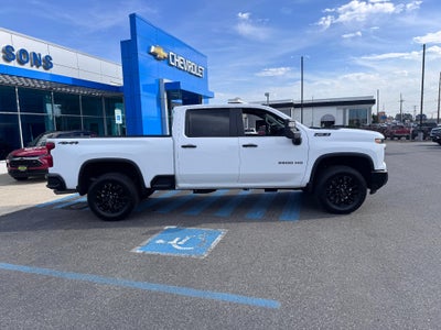2026 Chevrolet Silverado 2500 HD CUSTOM / CREW / 6.6 LITER GAS V8 / Z71 OFF ROAD / STANDARD BOX / 1 OWNER / 15K MILES