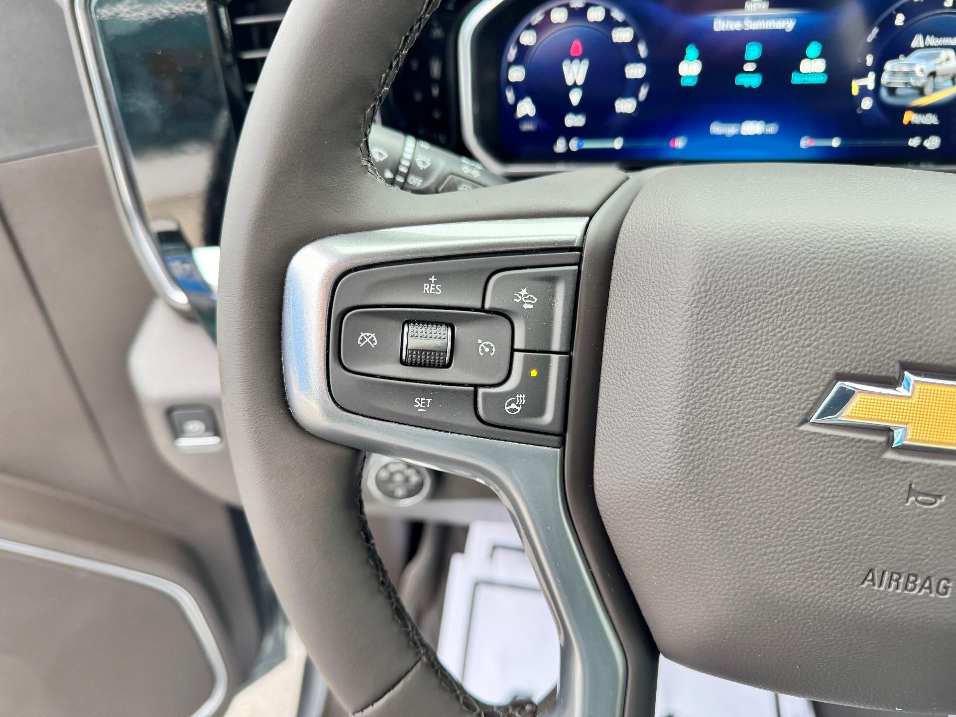 2026 Chevrolet Silverado 2500 HD LT / CREW / 6.6 LITER GAS V8 / Z71 OFF ROAD / LEATHER / STANDARD BOX