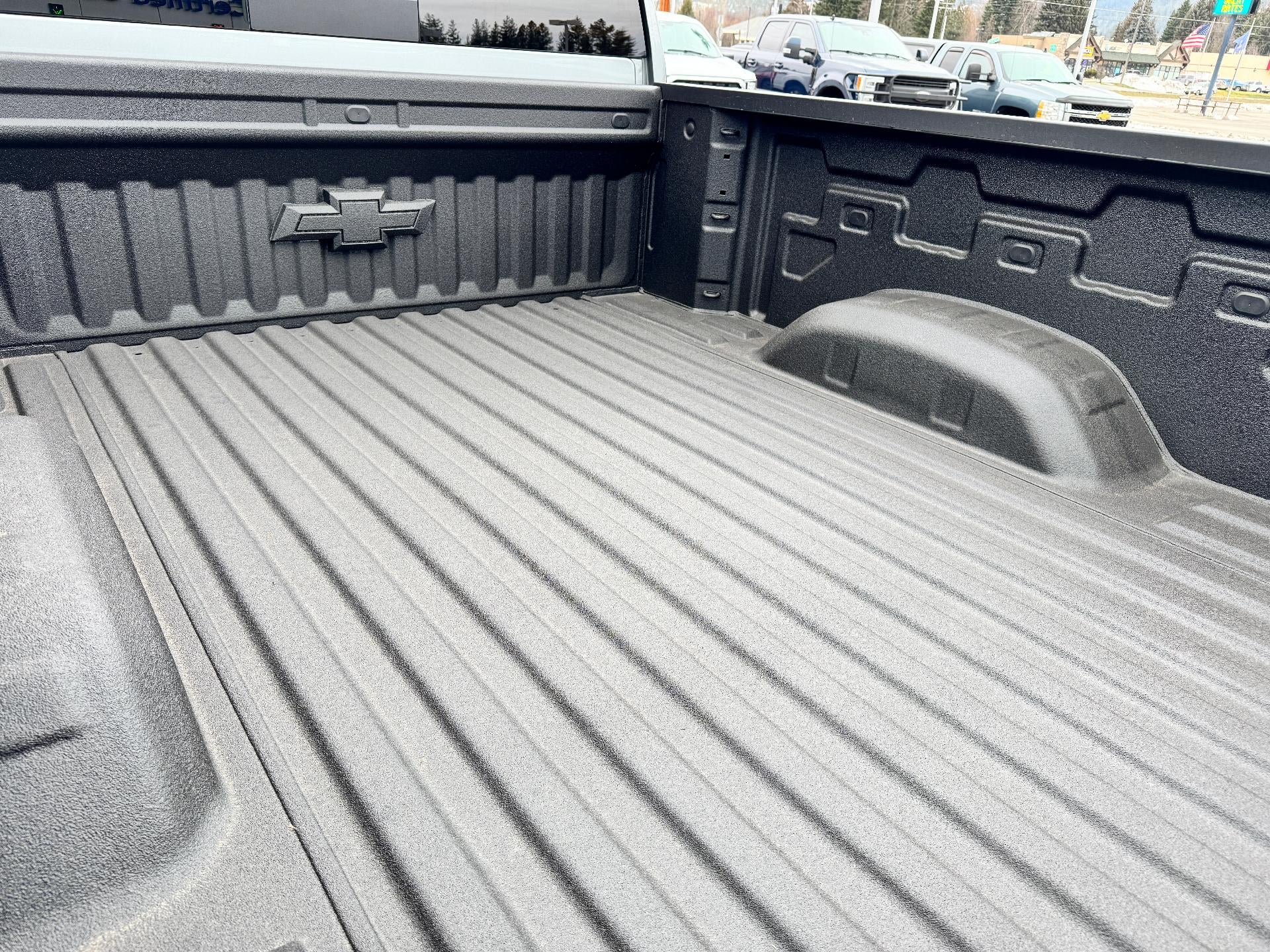 2026 Chevrolet Silverado 2500 HD LT / CREW / 6.6 LITER GAS V8 / Z71 OFF ROAD / LEATHER / STANDARD BOX