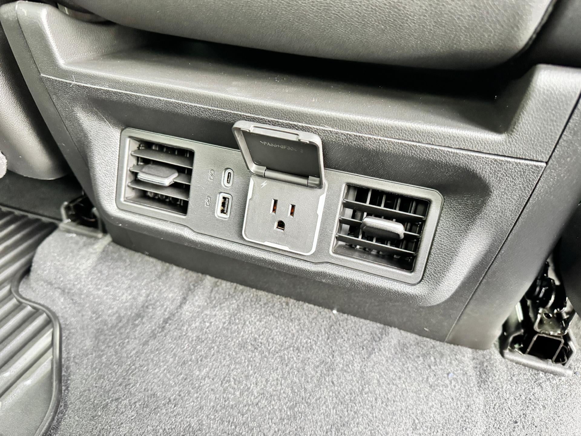 2026 Chevrolet Silverado 2500 HD LT / CREW / 6.6 LITER GAS V8 / TRAIL BOSS / LEATHER / SURROND VISION / STANDARD BOX