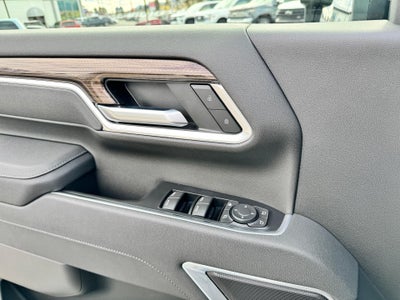 2026 Chevrolet Silverado 2500 HD LT / CREW / 6.6 LITER GAS V8 / TRAIL BOSS / LEATHER / SURROND VISION / STANDARD BOX