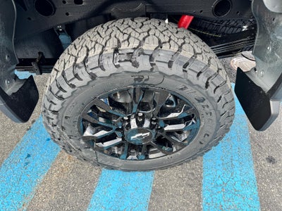 2026 Chevrolet Silverado 2500 HD LT / CREW / 6.6 LITER GAS V8 / TRAIL BOSS / LEATHER / SURROND VISION / STANDARD BOX