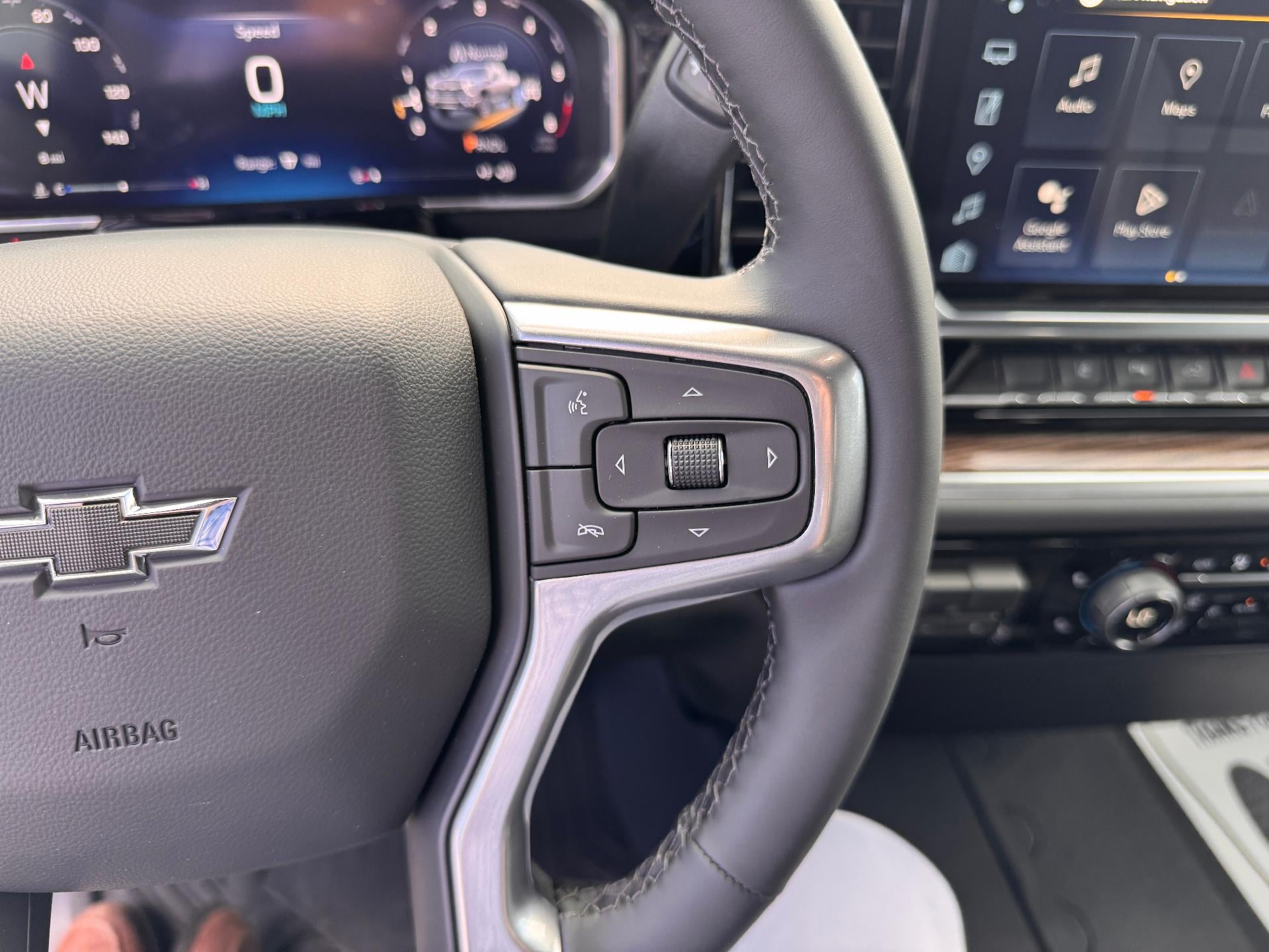 2026 Chevrolet Silverado 2500 HD LT / CREW / 6.6 LITER GAS V8 / TRAIL BOSS / LEATHER / SURROND VISION / STANDARD BOX