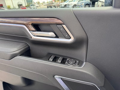 2026 Chevrolet Silverado 2500 HD LT / CREW / 6.6 LITER GAS V8 / TRAIL BOSS / LEATHER / SURROND VISION / STANDARD BOX