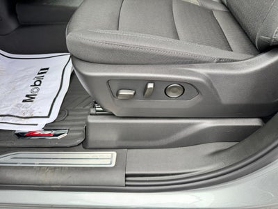 2026 Chevrolet Silverado 3500 HD LT / CREW / DMAX DIESEL / Z71 OFF ROAD / ADAPTIVE CRUISE / STANDARD BOX