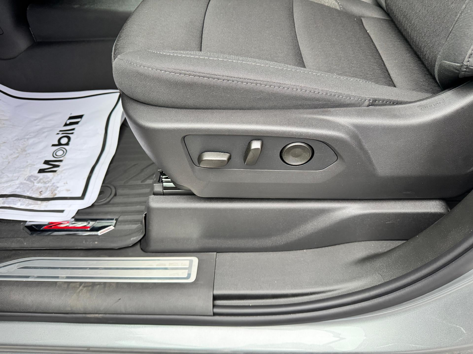 2026 Chevrolet Silverado 3500 HD LT / CREW / DMAX DIESEL / Z71 OFF ROAD / ADAPTIVE CRUISE / STANDARD BOX