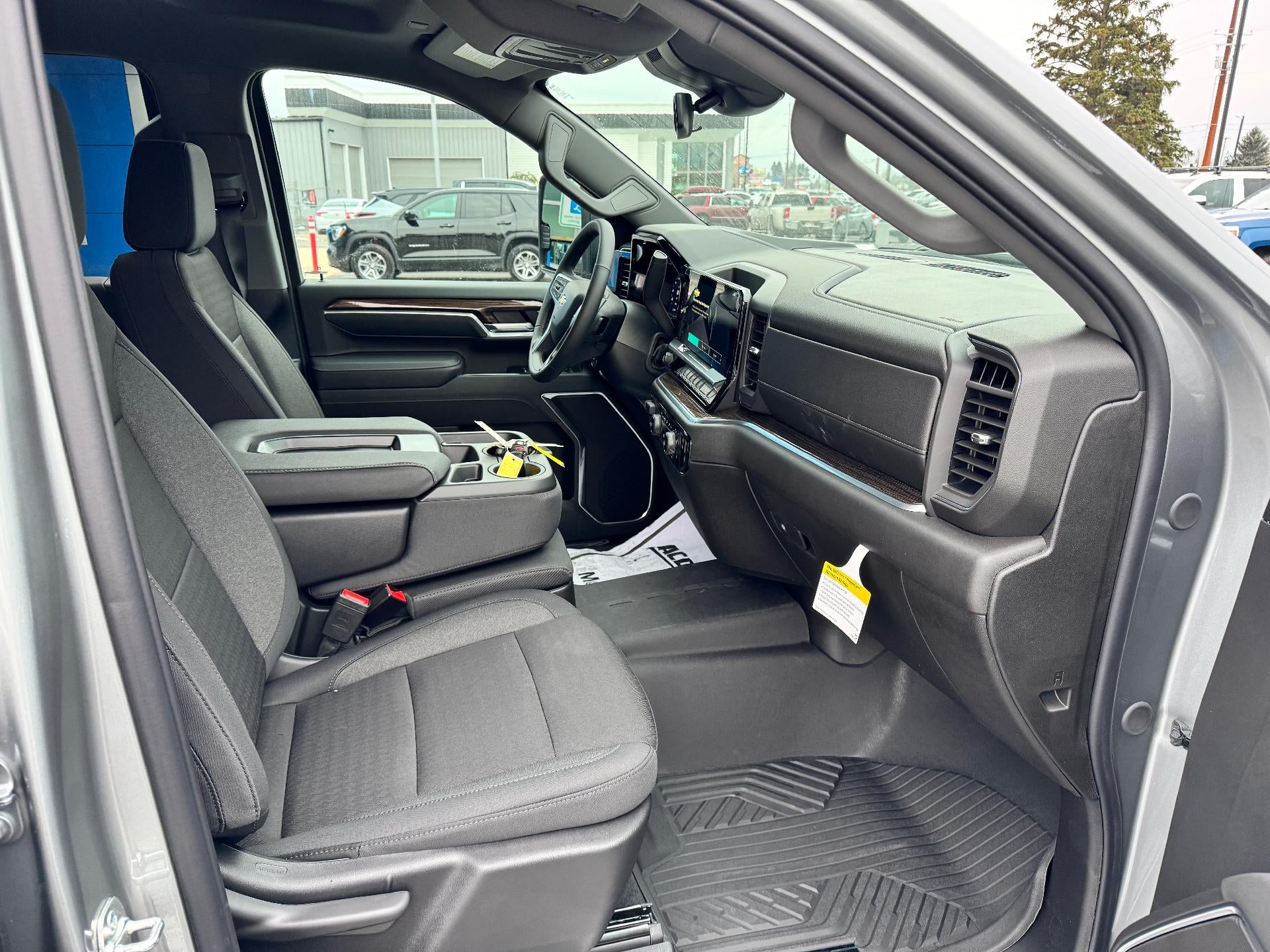 2026 Chevrolet Silverado 3500 HD LT / CREW / DMAX DIESEL / Z71 OFF ROAD / ADAPTIVE CRUISE / STANDARD BOX