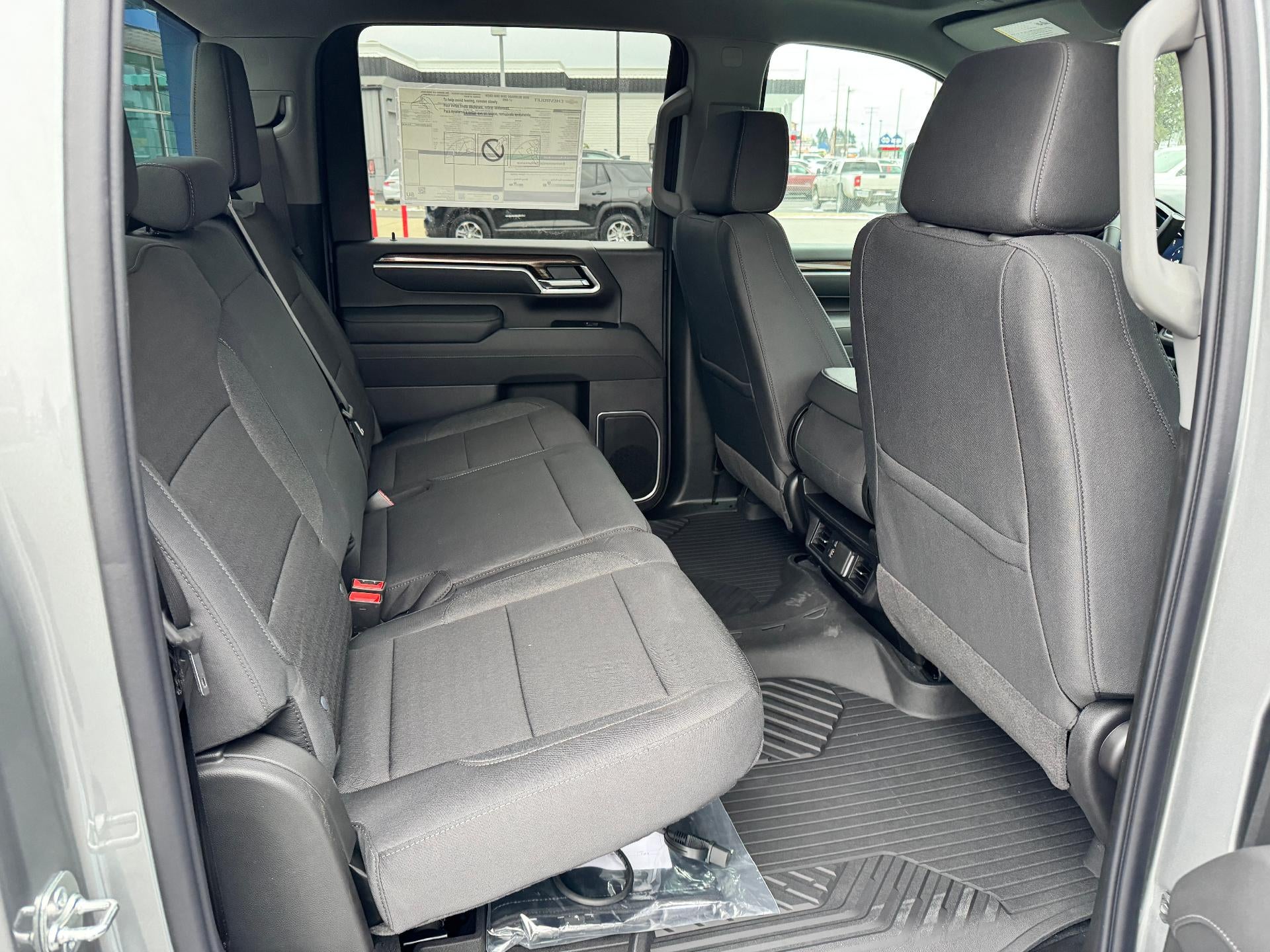 2026 Chevrolet Silverado 3500 HD LT / CREW / DMAX DIESEL / Z71 OFF ROAD / ADAPTIVE CRUISE / STANDARD BOX