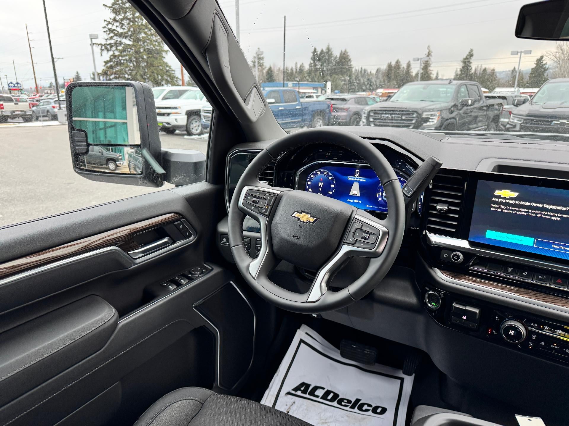 2026 Chevrolet Silverado 3500 HD LT / CREW / DMAX DIESEL / Z71 OFF ROAD / ADAPTIVE CRUISE / STANDARD BOX