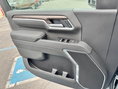 2026 Chevrolet Silverado 3500 HD LT / CREW / DMAX DIESEL / Z71 OFF ROAD / ADAPTIVE CRUISE / STANDARD BOX