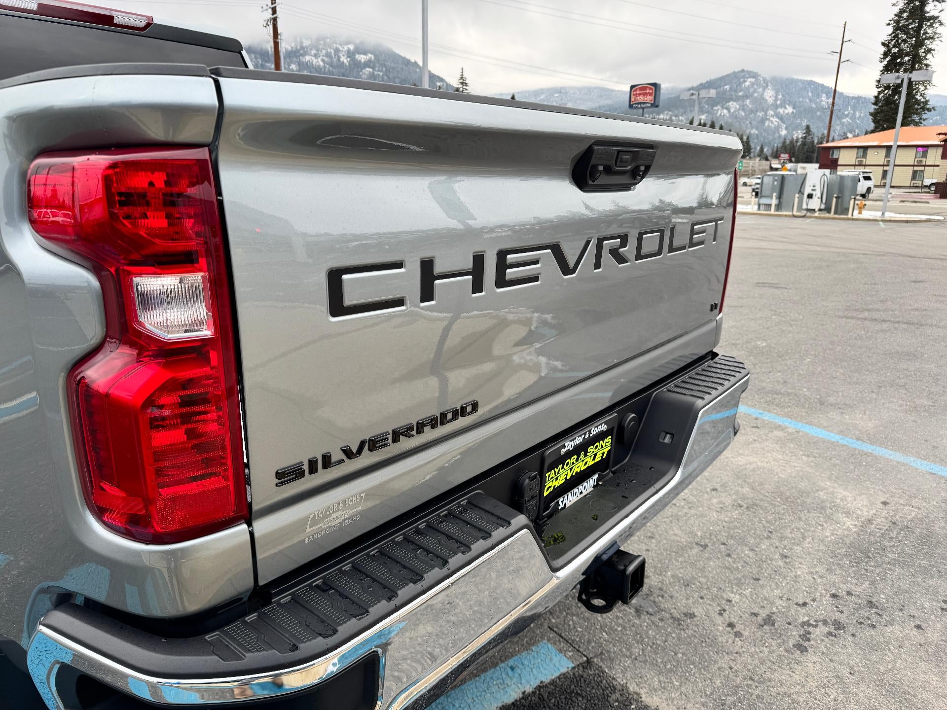 2026 Chevrolet Silverado 3500 HD LT / CREW / DMAX DIESEL / Z71 OFF ROAD / ADAPTIVE CRUISE / STANDARD BOX