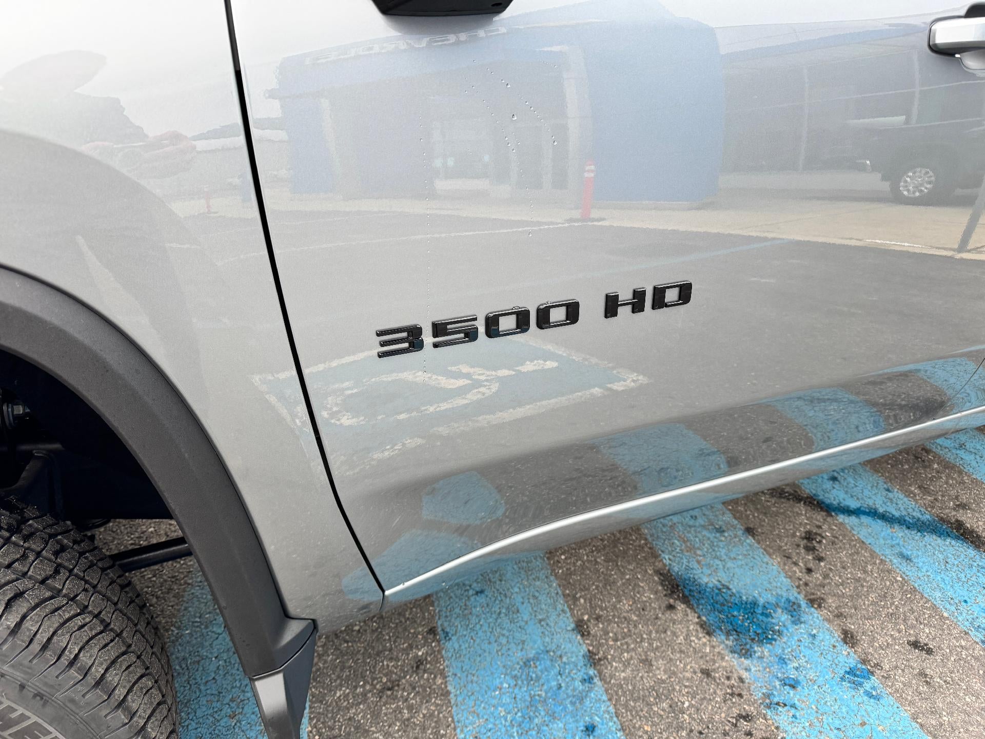 2026 Chevrolet Silverado 3500 HD LT / CREW / DMAX DIESEL / Z71 OFF ROAD / ADAPTIVE CRUISE / STANDARD BOX