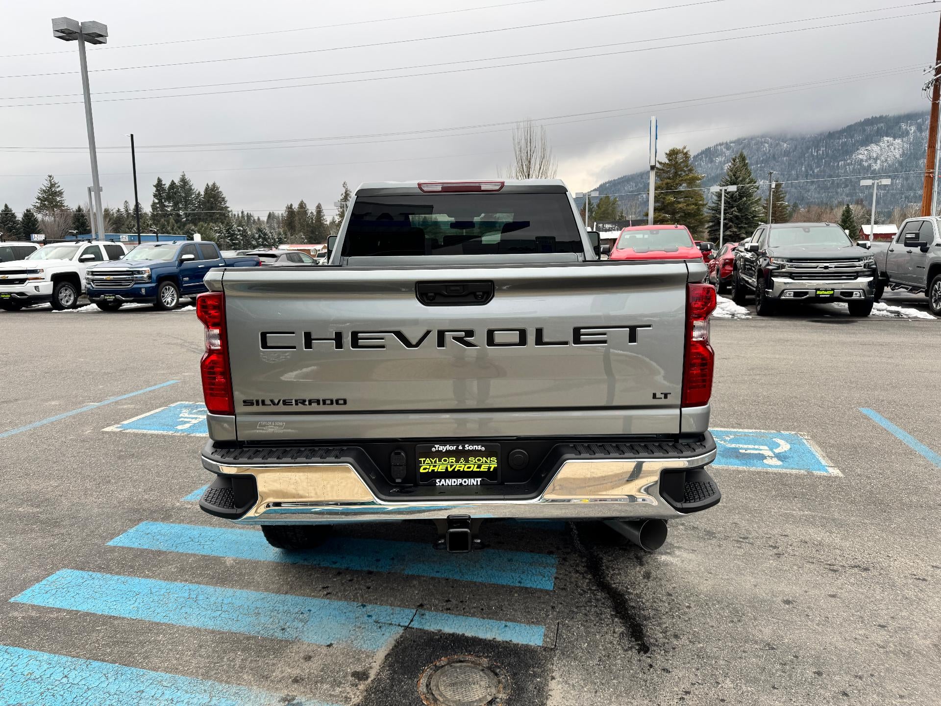 2026 Chevrolet Silverado 3500 HD LT / CREW / DMAX DIESEL / Z71 OFF ROAD / ADAPTIVE CRUISE / STANDARD BOX