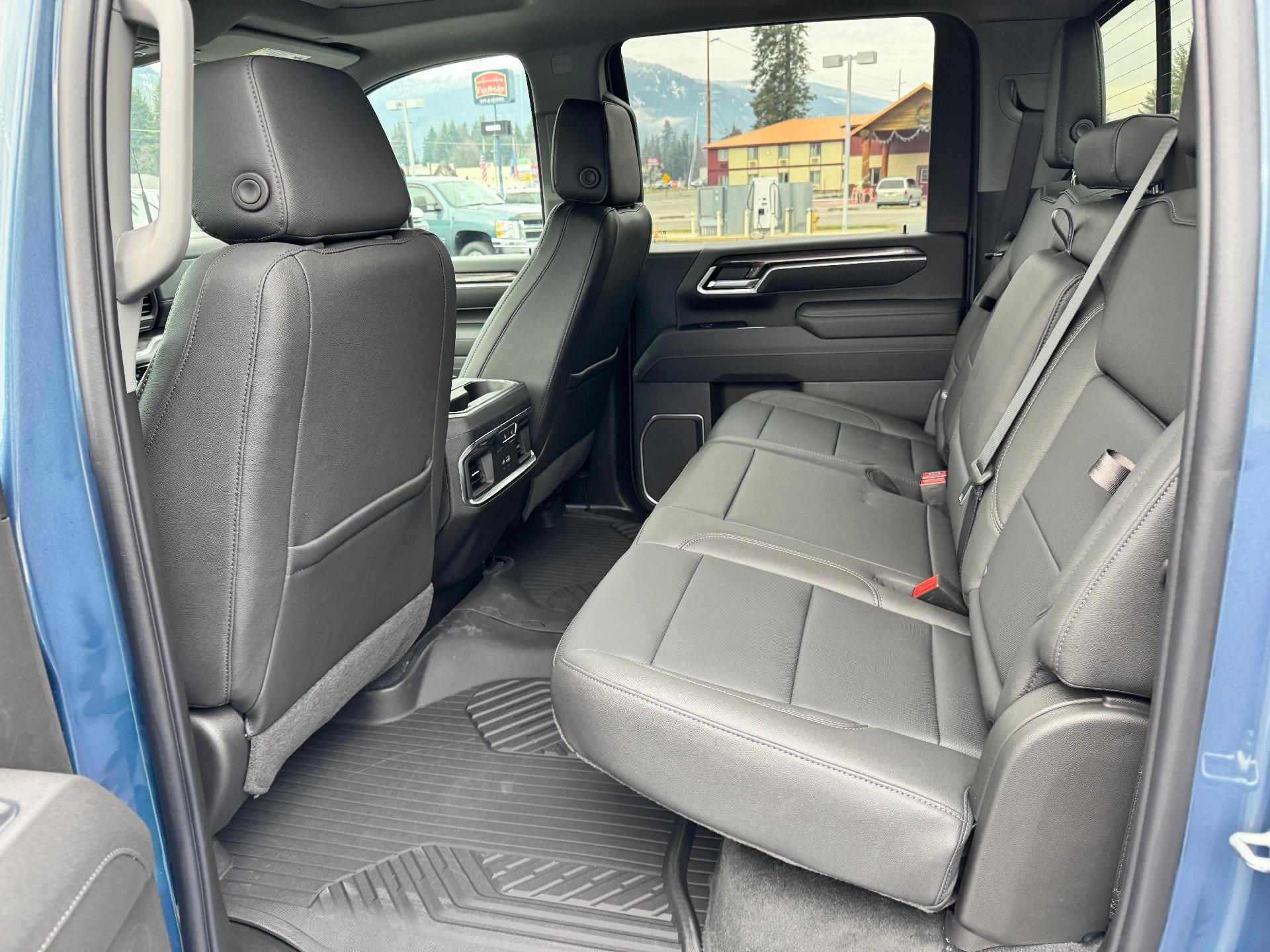 2026 Chevrolet Silverado 3500 HD LTZ / CREW / DMAX DIESEL / PREMIUM PCKG / TECH PCKG / Z71 OFF ROAD / STANDARD BOX