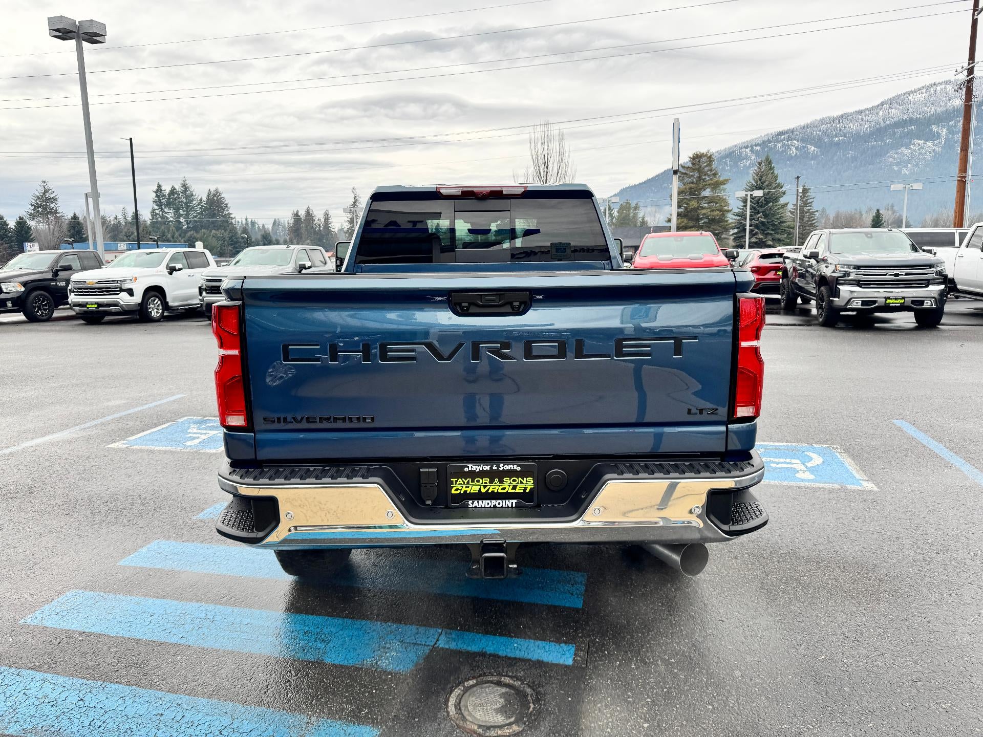 2026 Chevrolet Silverado 3500 HD LTZ / CREW / DMAX DIESEL / PREMIUM PCKG / TECH PCKG / Z71 OFF ROAD / STANDARD BOX