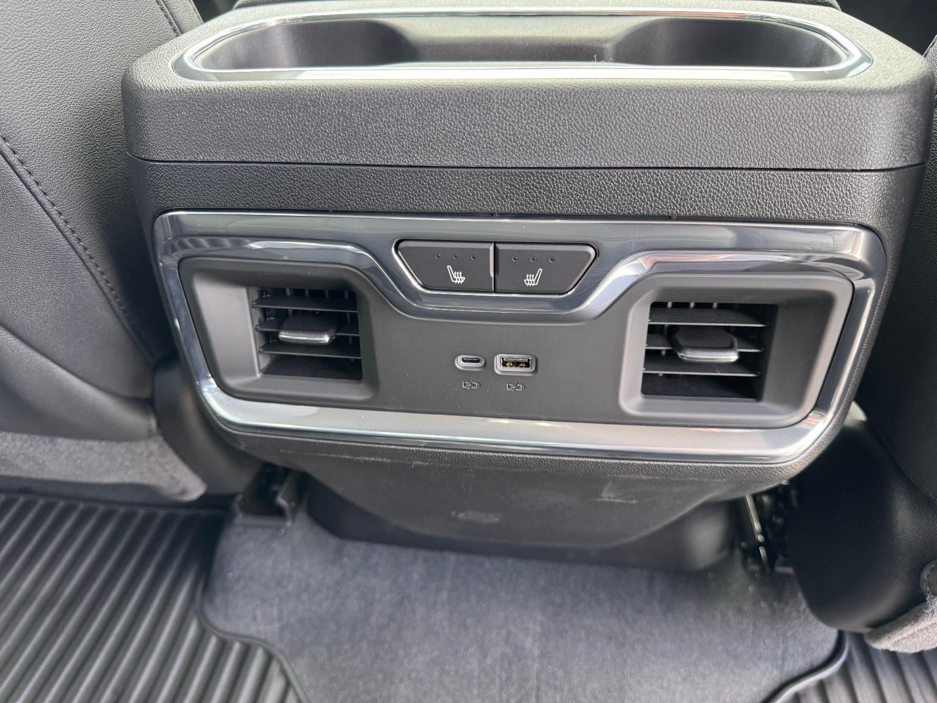 2026 Chevrolet Silverado 3500 HD LTZ / CREW / DMAX DIESEL / Z71 CHROME SPORT / TECH PCKG / STANDARD BOX