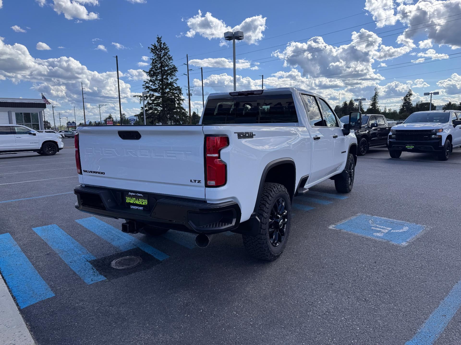 2026 Chevrolet Silverado 3500 HD LTZ / CREW / DMAX DIESEL / TRAIL BOSS / ADAPTIVE CRUISE / STANDARD BOX
