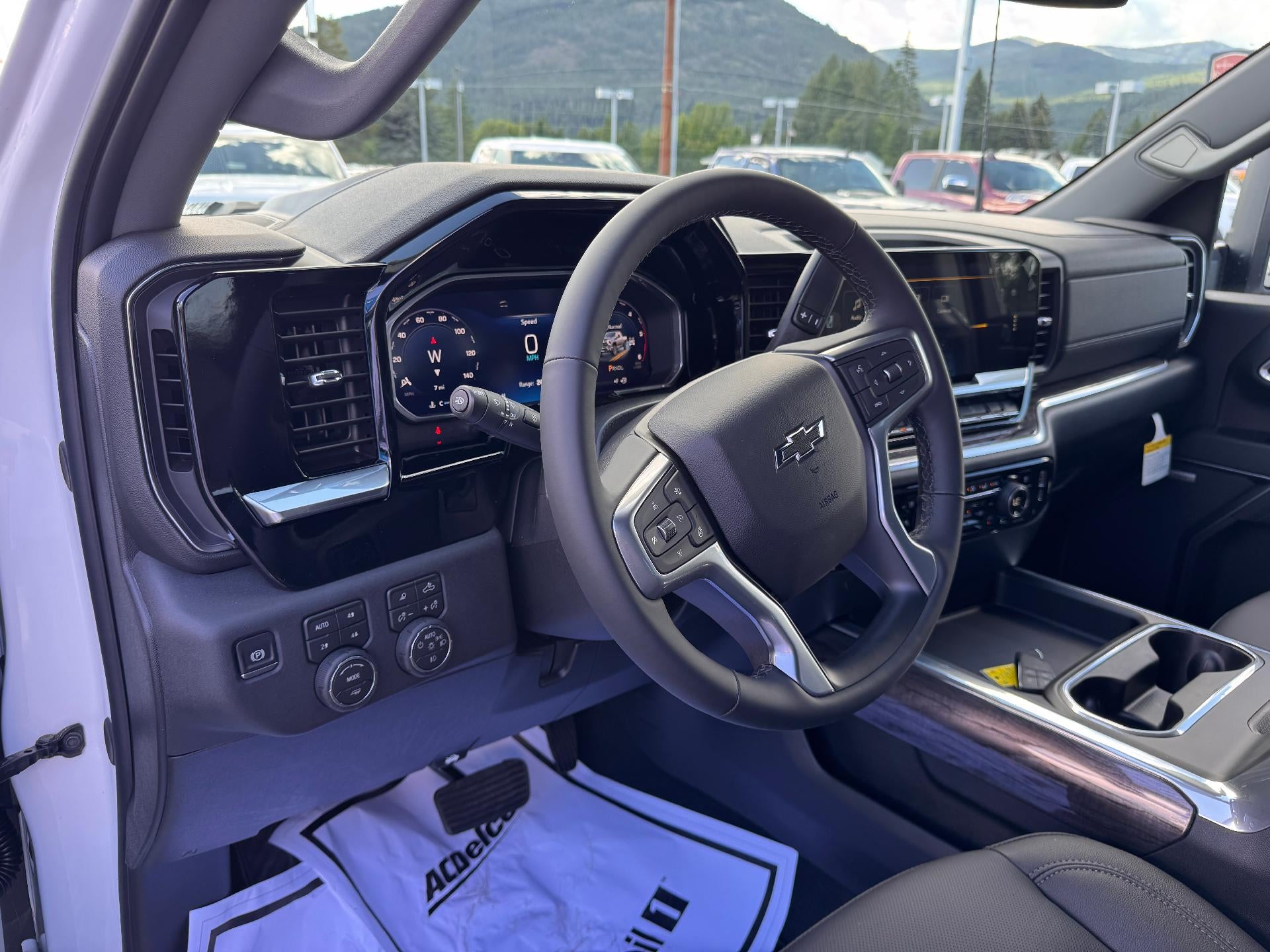 2026 Chevrolet Silverado 3500 HD LTZ / CREW / DMAX DIESEL / TRAIL BOSS / ADAPTIVE CRUISE / STANDARD BOX