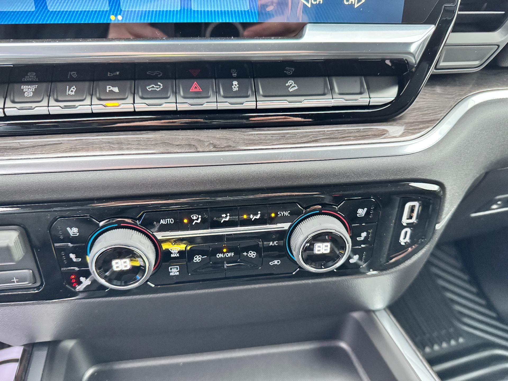 2026 Chevrolet Silverado 3500 HD LTZ / CREW / DMAX DIESEL / TRAIL BOSS / SUNROOF / ADAPTIVE CRUISE / STANDARD BOX