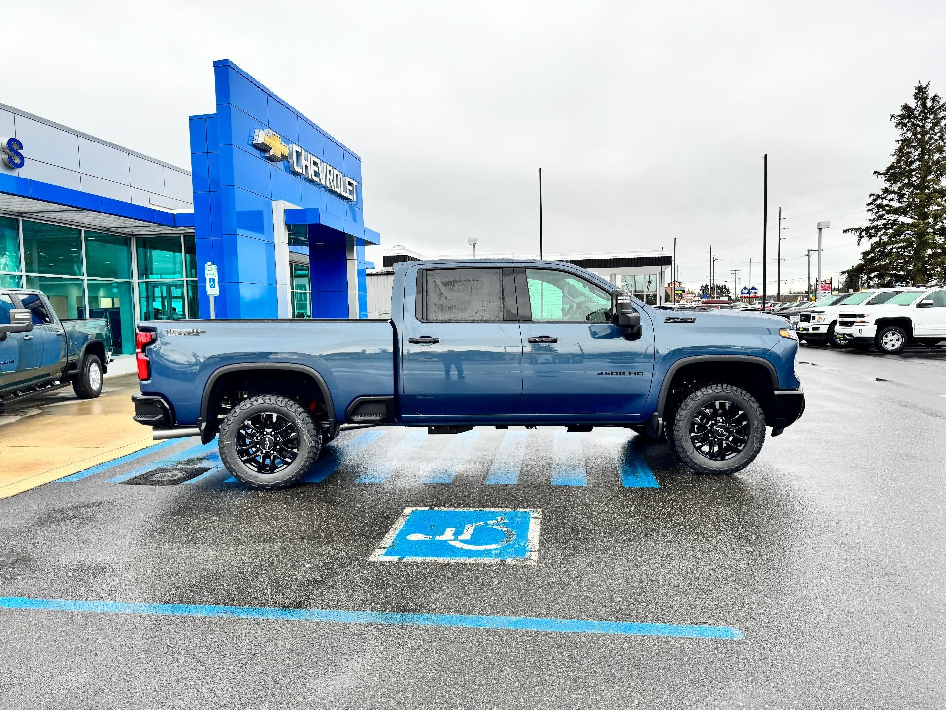 2026 Chevrolet Silverado 3500 HD LTZ / CREW / DMAX DIESEL / TRAIL BOSS / SUNROOF / ADAPTIVE CRUISE / STANDARD BOX