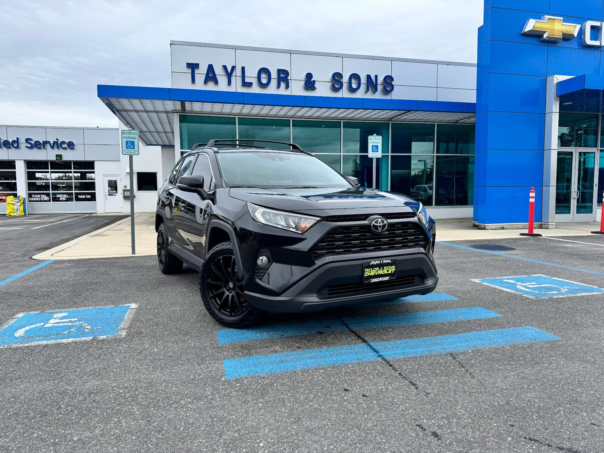 2020 Toyota RAV4 XLE / AWD / SUNROOF / ADAPTIVE CRUISE / SAFETY PCKG / LOCAL TRADE