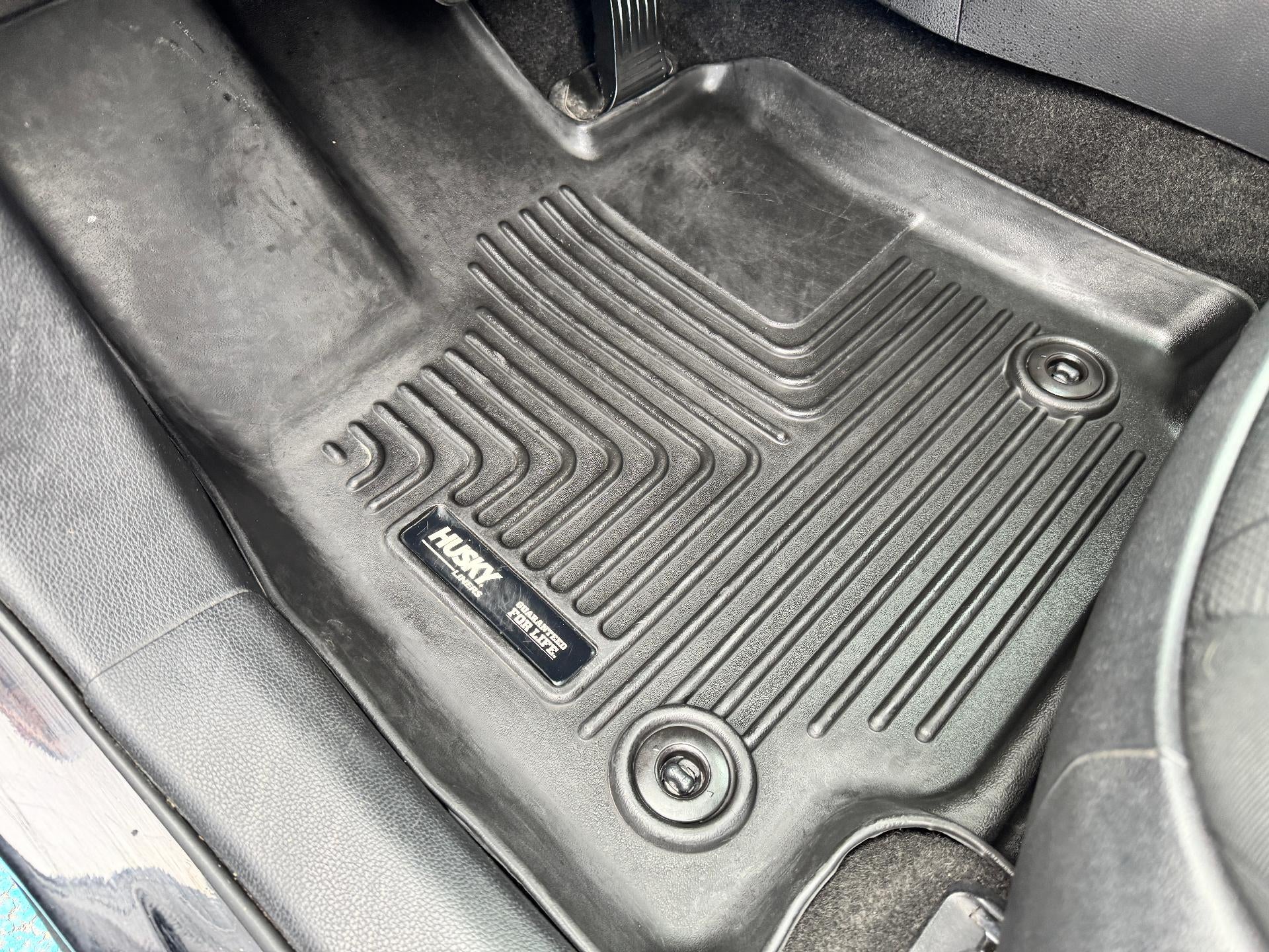 2020 Toyota RAV4 XLE / AWD / SUNROOF / ADAPTIVE CRUISE / SAFETY PCKG / LOCAL TRADE