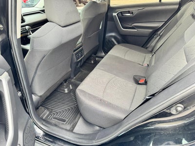 2020 Toyota RAV4 XLE / AWD / SUNROOF / ADAPTIVE CRUISE / SAFETY PCKG / LOCAL TRADE