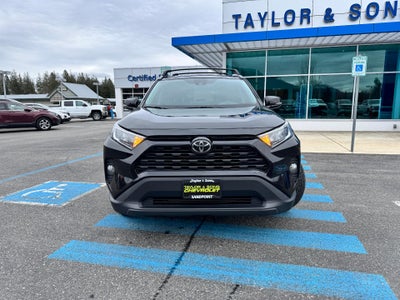 2020 Toyota RAV4 XLE / AWD / SUNROOF / ADAPTIVE CRUISE / SAFETY PCKG / LOCAL TRADE