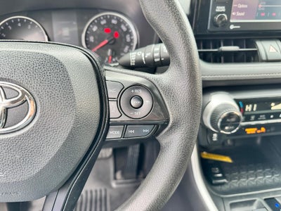 2020 Toyota RAV4 XLE / AWD / SUNROOF / ADAPTIVE CRUISE / SAFETY PCKG / LOCAL TRADE