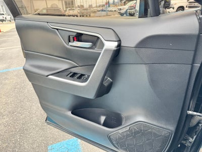 2020 Toyota RAV4 XLE / AWD / SUNROOF / ADAPTIVE CRUISE / SAFETY PCKG / LOCAL TRADE