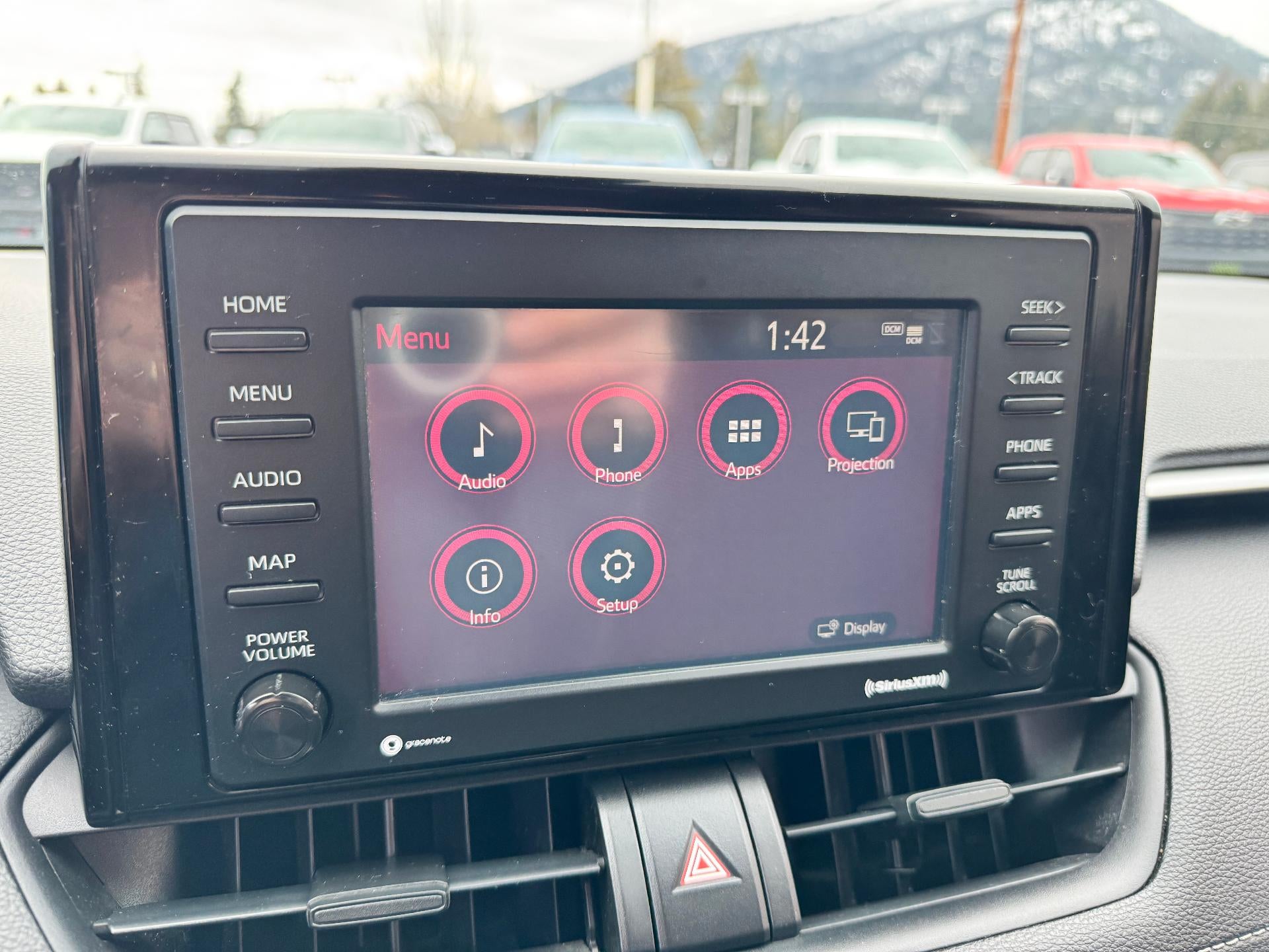 2020 Toyota RAV4 XLE / AWD / SUNROOF / ADAPTIVE CRUISE / SAFETY PCKG / LOCAL TRADE