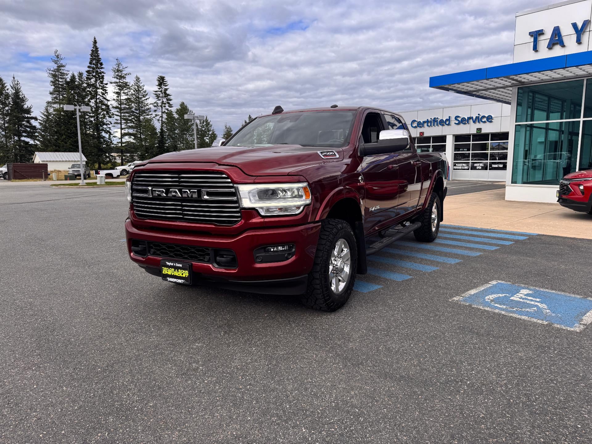 2019 RAM 2500 LARAMIE / CREW / 6.7 CUMMINS / STANDARD BOX / 1 OWNER / 47K MILES