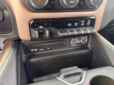 2019 RAM 2500 LARAMIE / CREW / 6.7 CUMMINS / STANDARD BOX / 1 OWNER / 47K MILES