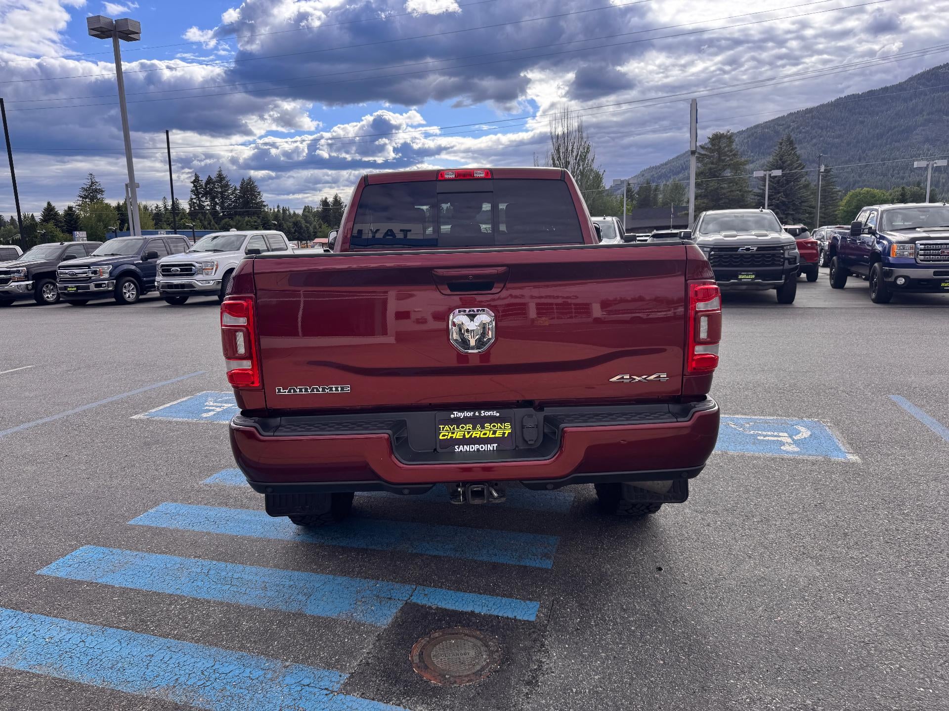 2019 RAM 2500 LARAMIE / CREW / 6.7 CUMMINS / STANDARD BOX / 1 OWNER / 47K MILES
