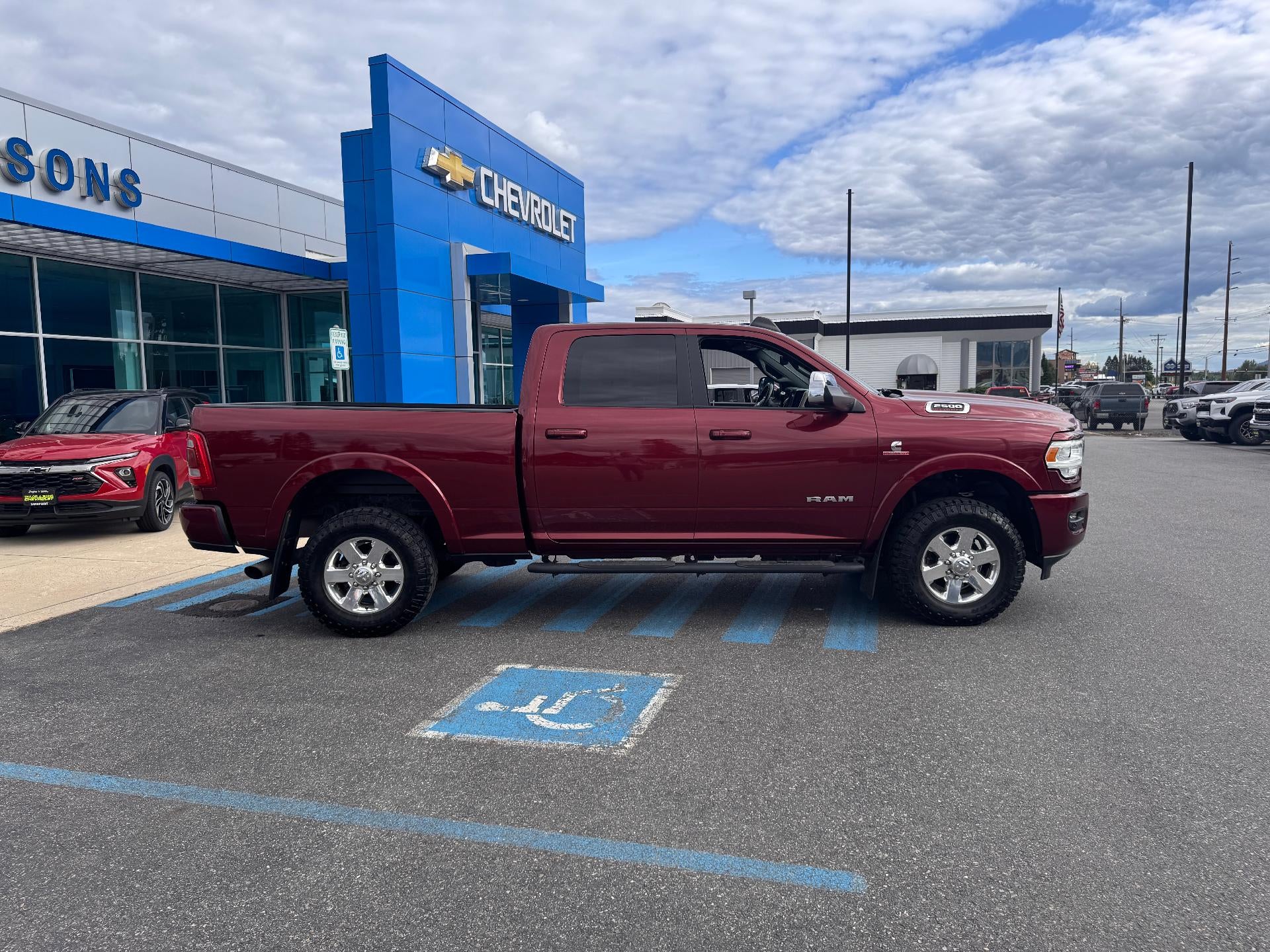 2019 RAM 2500 LARAMIE / CREW / 6.7 CUMMINS / STANDARD BOX / 1 OWNER / 47K MILES