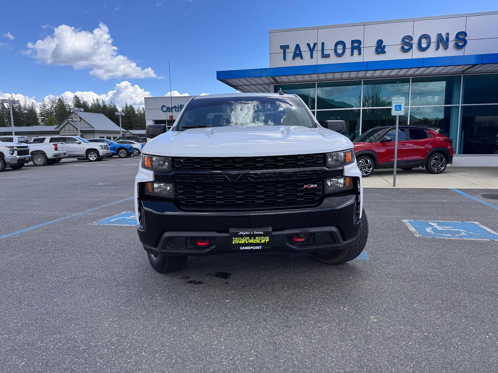 2022 Chevrolet Silverado 1500 LTD CUSTOM / TRAIL BOSS / CREW / 6.2 LITER V8 / STANDARD BOX / 1 OWNER