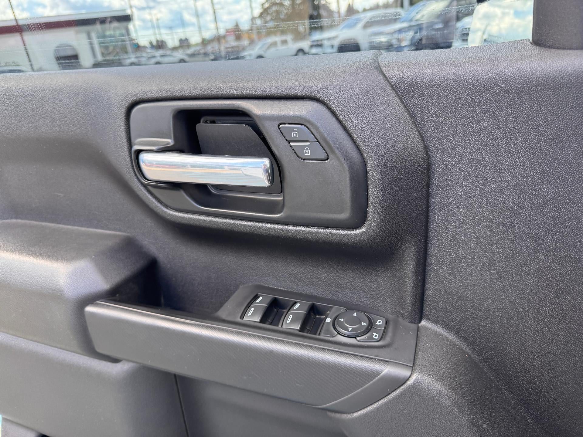 2022 Chevrolet Silverado 1500 LTD CUSTOM / TRAIL BOSS / CREW / 6.2 LITER V8 / STANDARD BOX / 1 OWNER