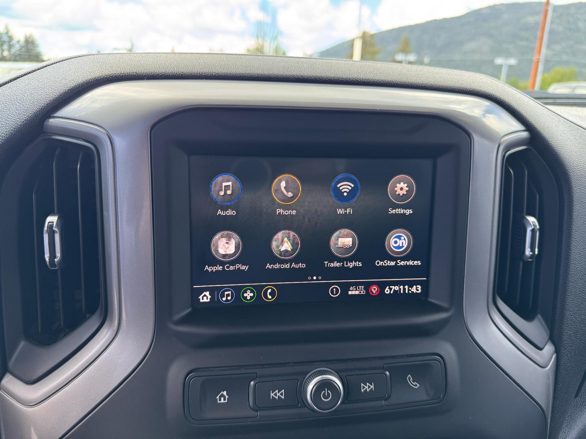 2022 Chevrolet Silverado 1500 LTD CUSTOM / TRAIL BOSS / CREW / 6.2 LITER V8 / STANDARD BOX / 1 OWNER