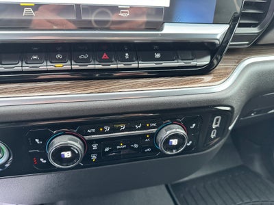 2023 Chevrolet Silverado 1500 LT / CREW / 5.3 LITER V8 / STANDARD BOX / LOCAL TRADE / 33K MILES