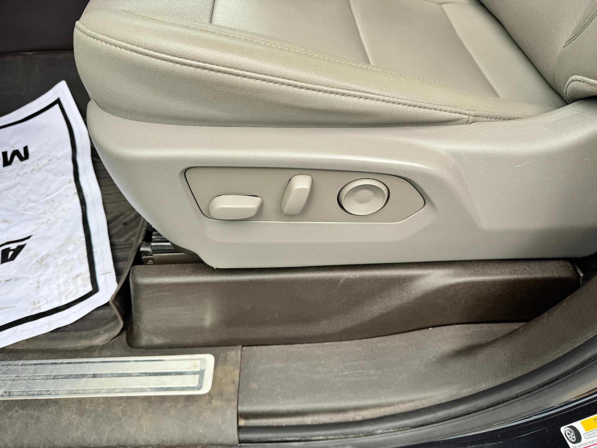 2022 Chevrolet Silverado 1500 LTZ / CREW / DMAX DIESEL / Z71 OFF ROAD / STANDARD BOX / 1 OWNER