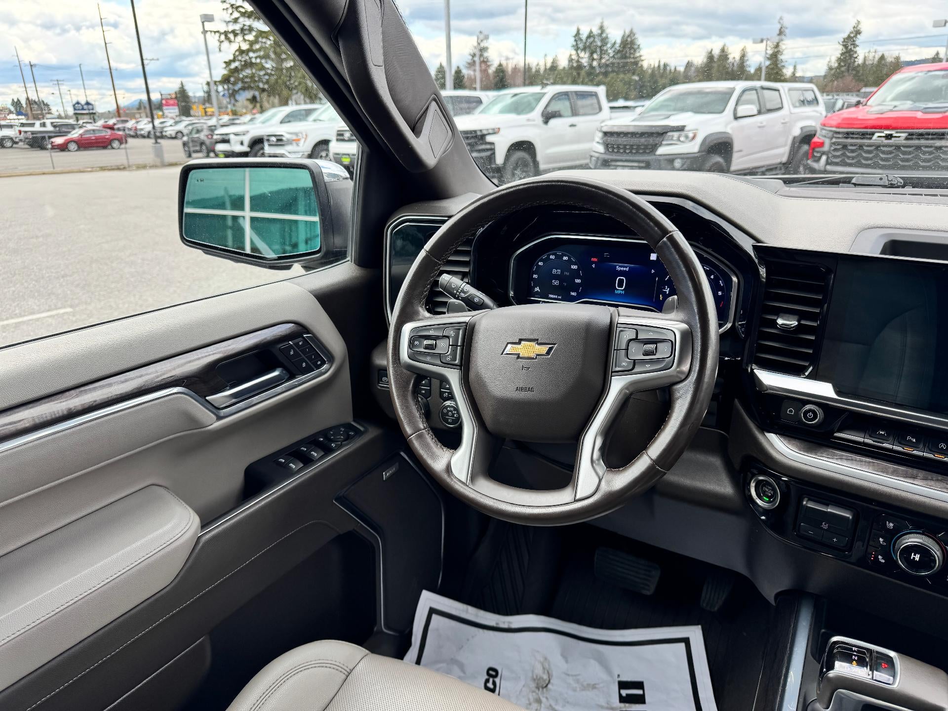 2022 Chevrolet Silverado 1500 LTZ / CREW / DMAX DIESEL / Z71 OFF ROAD / STANDARD BOX / 1 OWNER