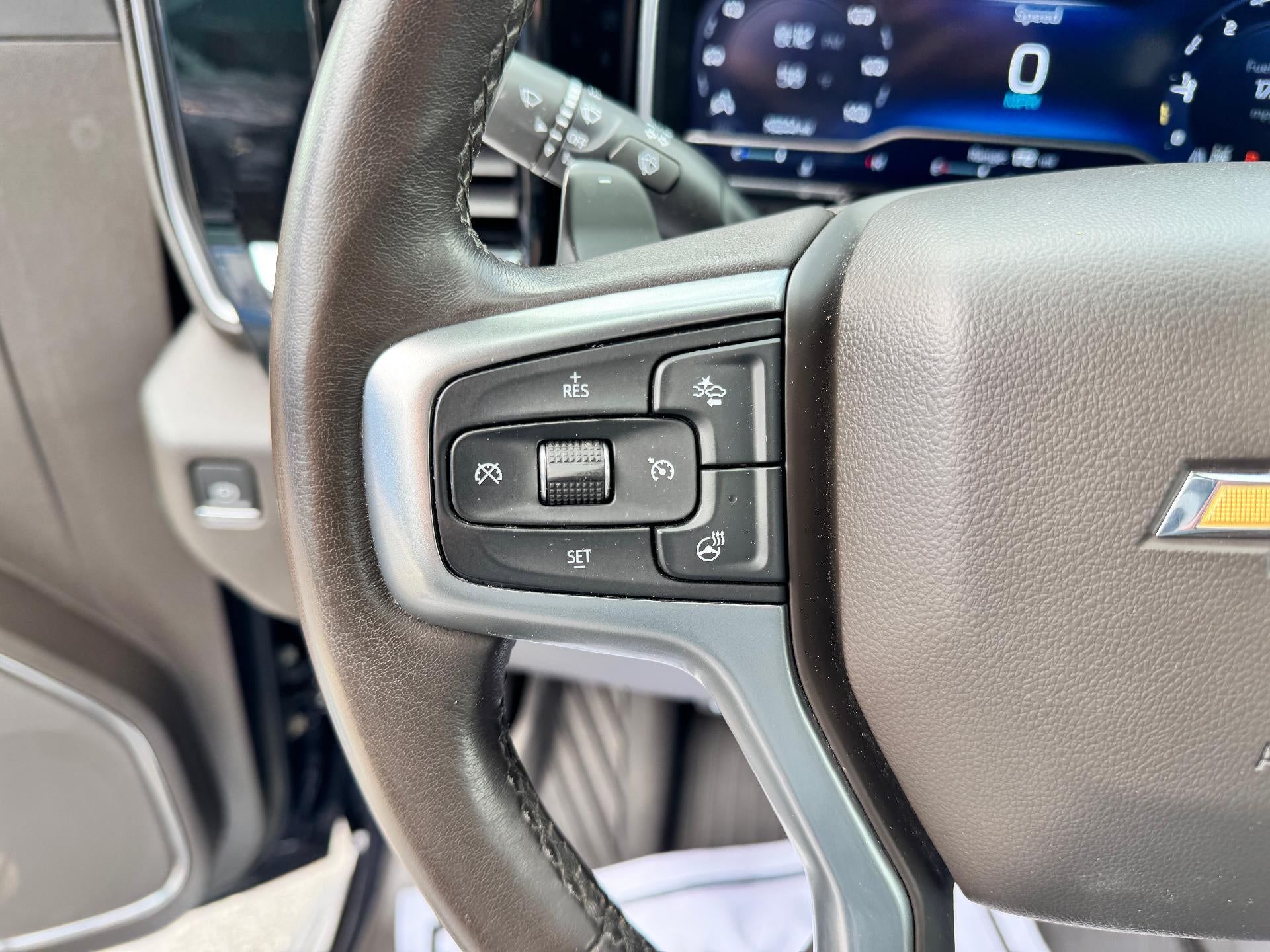 2022 Chevrolet Silverado 1500 LTZ / CREW / DMAX DIESEL / Z71 OFF ROAD / STANDARD BOX / 1 OWNER