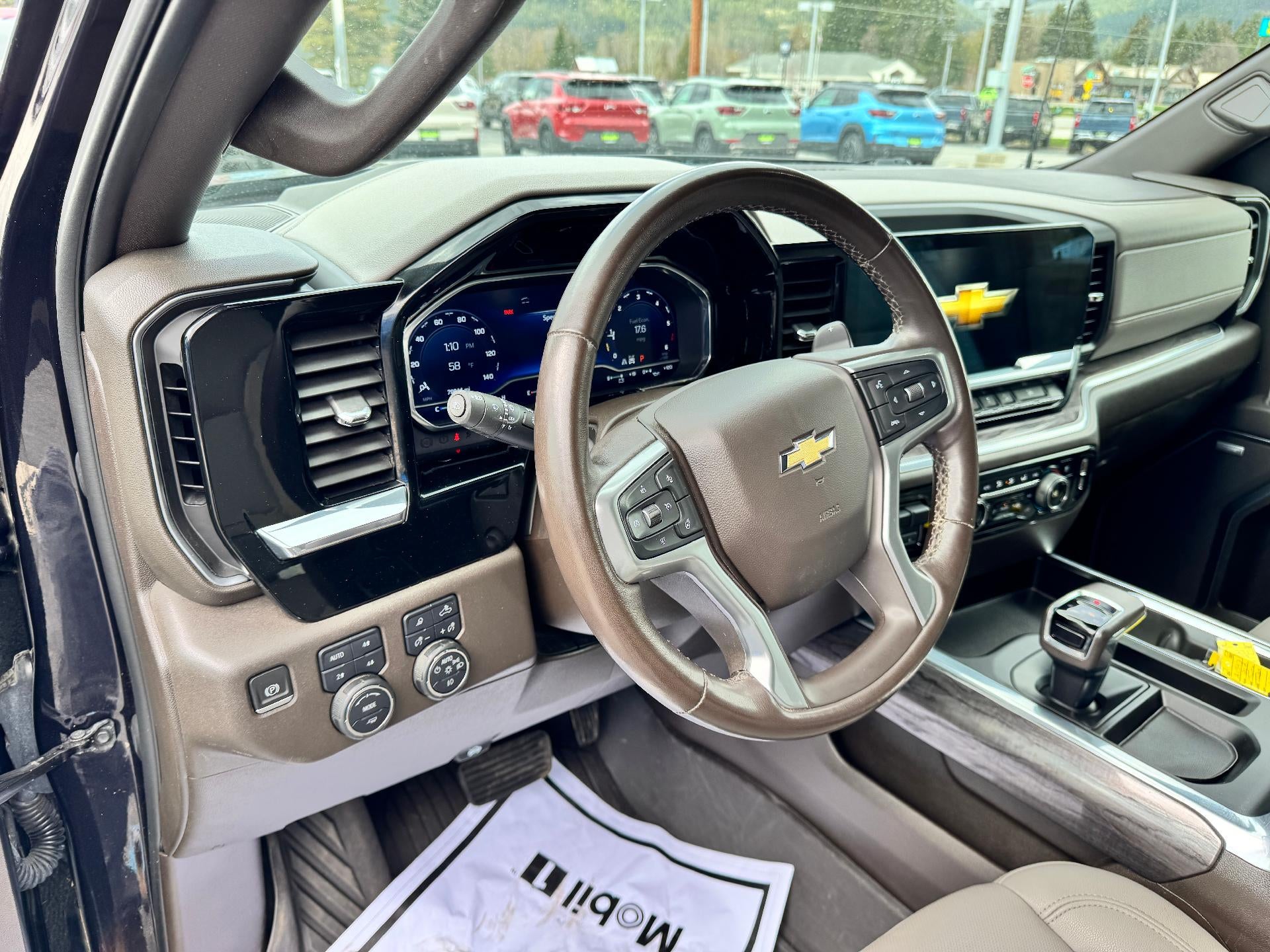 2022 Chevrolet Silverado 1500 LTZ / CREW / DMAX DIESEL / Z71 OFF ROAD / STANDARD BOX / 1 OWNER