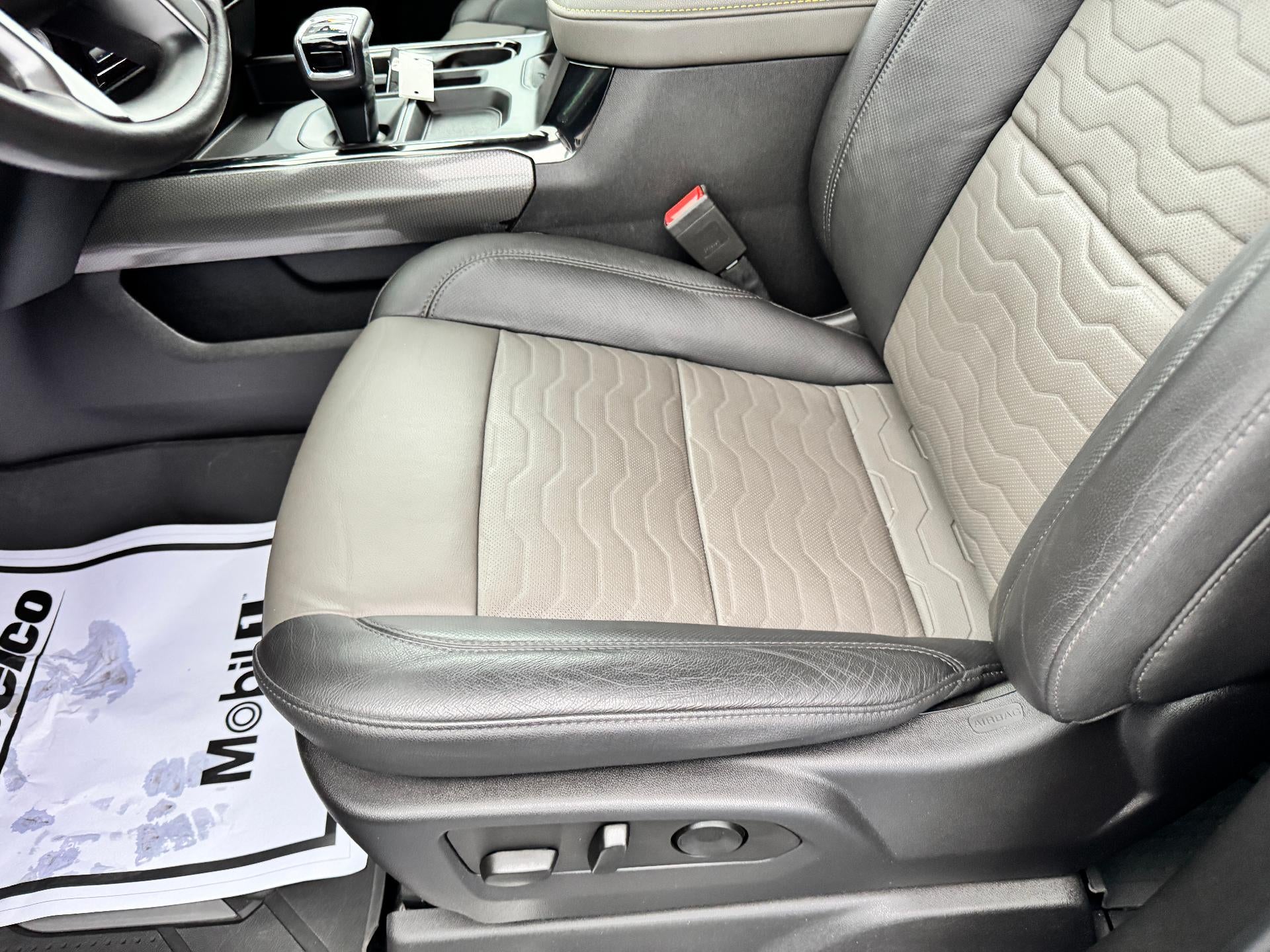 2022 Chevrolet Silverado 1500 ZR2 OFF ROAD / CREW / 6.2 LITER V8 / TECH PCKG / SUNROOF / 1 OWNER