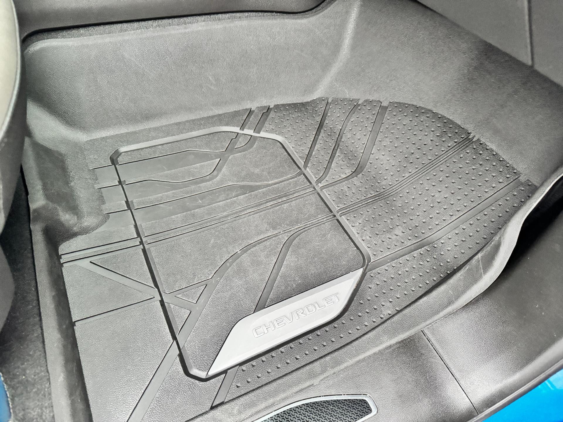 2022 Chevrolet Silverado 1500 ZR2 OFF ROAD / CREW / 6.2 LITER V8 / TECH PCKG / SUNROOF / 1 OWNER