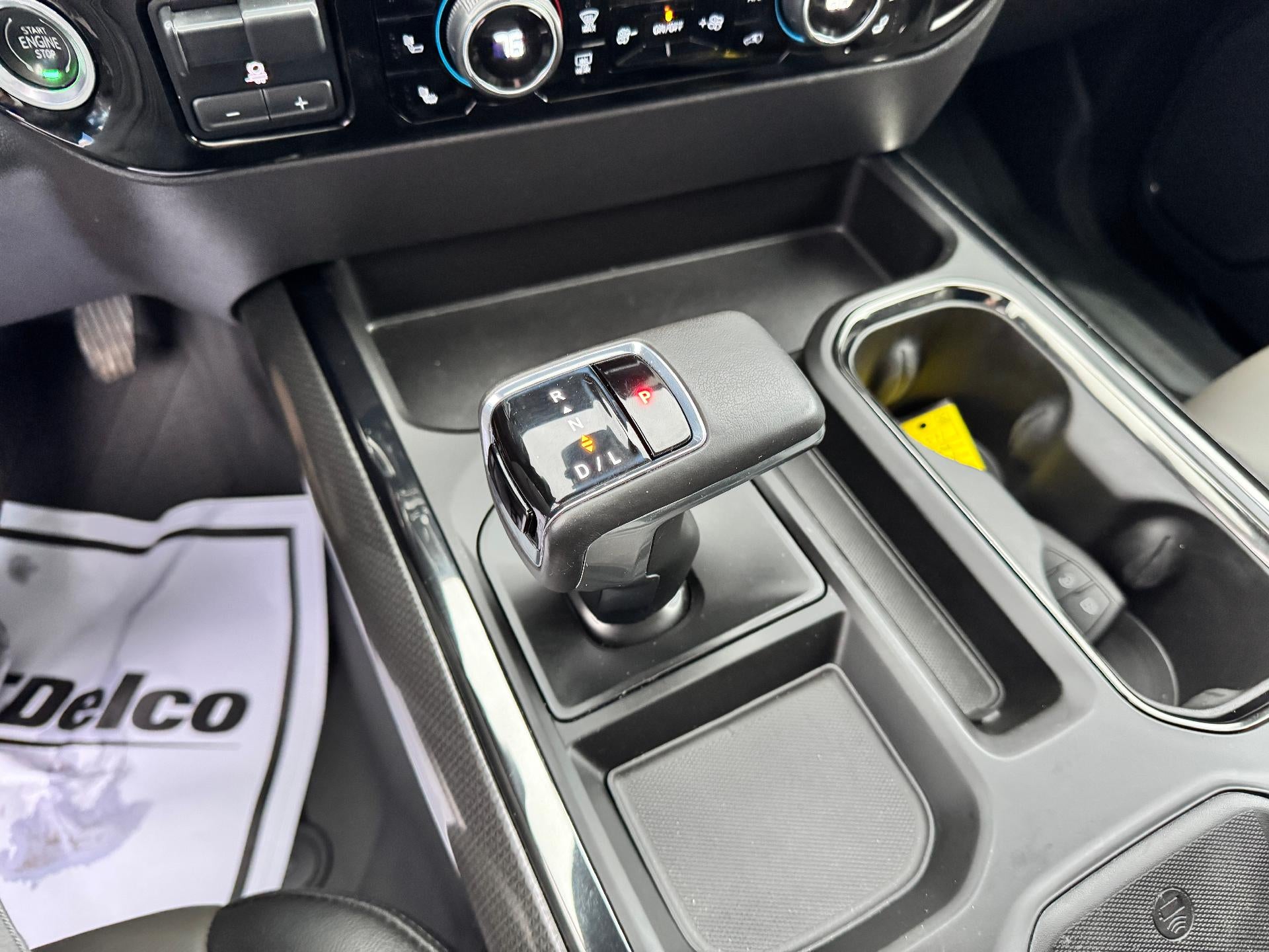 2022 Chevrolet Silverado 1500 ZR2 OFF ROAD / CREW / 6.2 LITER V8 / TECH PCKG / SUNROOF / 1 OWNER