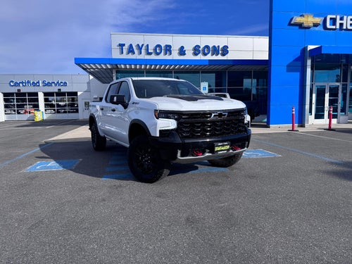 2022 Chevrolet Silverado 1500 ZR2 OFF ROAD / CREW / 6.2 LITER V8 / SUNROOF / TECH PCKG / 1 OWNER / 11K MILES
