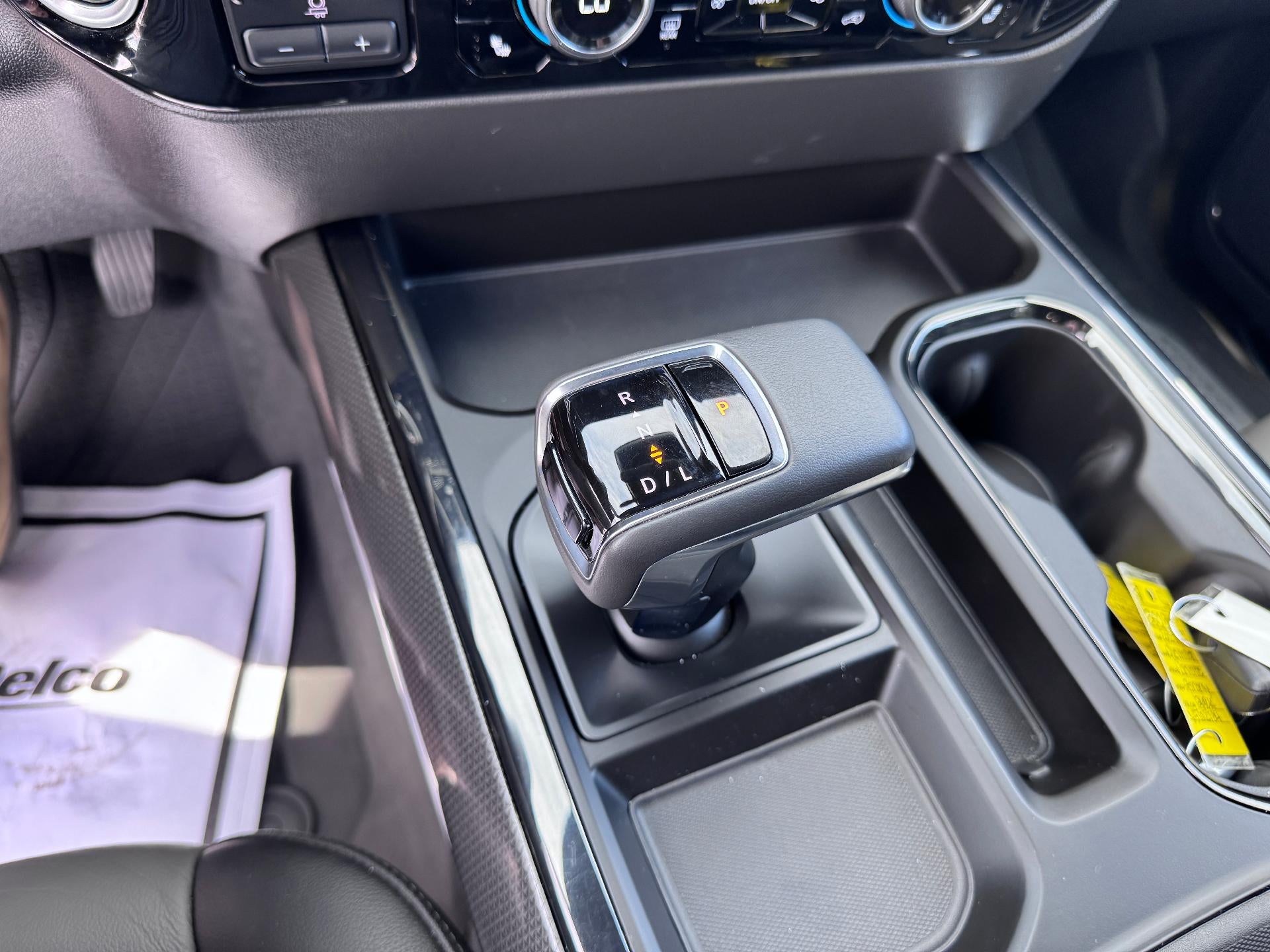 2022 Chevrolet Silverado 1500 ZR2 OFF ROAD / CREW / 6.2 LITER V8 / SUNROOF / TECH PCKG / 1 OWNER / 11K MILES