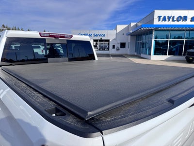 2022 Chevrolet Silverado 1500 ZR2 OFF ROAD / CREW / 6.2 LITER V8 / SUNROOF / TECH PCKG / 1 OWNER / 11K MILES