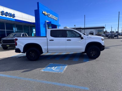 2022 Chevrolet Silverado 1500 ZR2 OFF ROAD / CREW / 6.2 LITER V8 / SUNROOF / TECH PCKG / 1 OWNER / 11K MILES